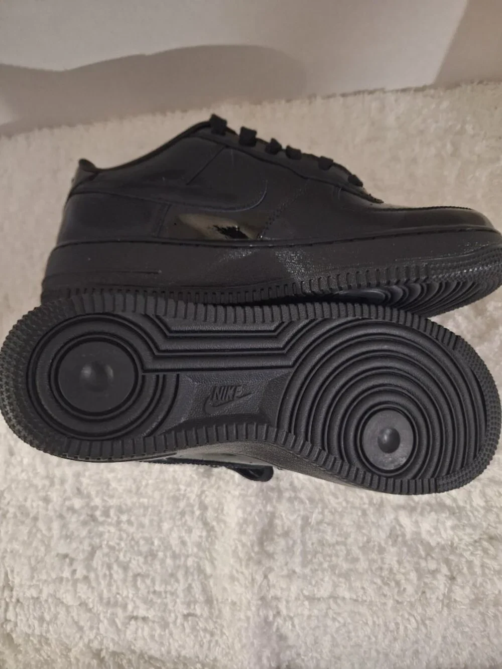 Nike Air Force 1 Patent Black Size 7